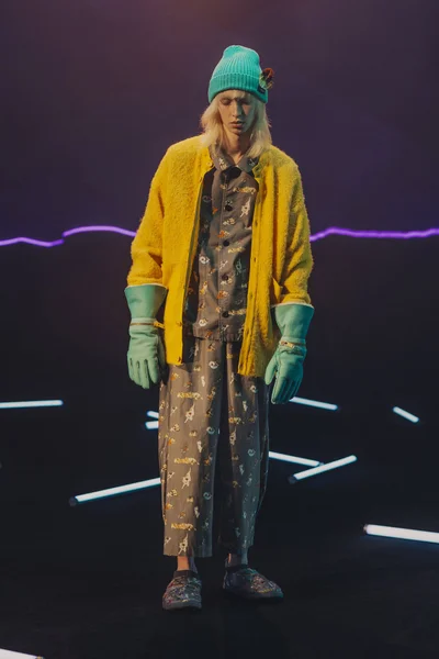 Look 45